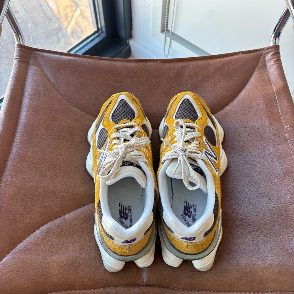 New Balance Mustard Sneakers - Picture 2 of 3